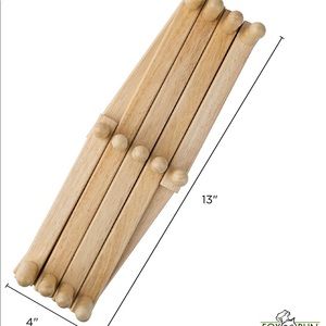 Expendable storage rack